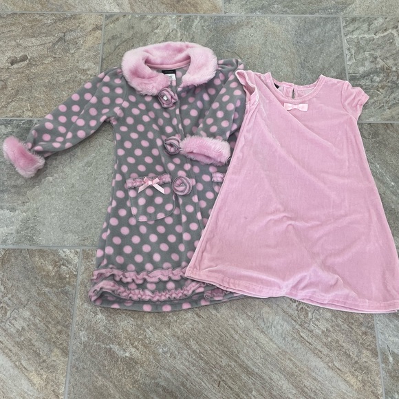 Holiday Edition Girls 2 piece set size 3T - Picture 1 of 6